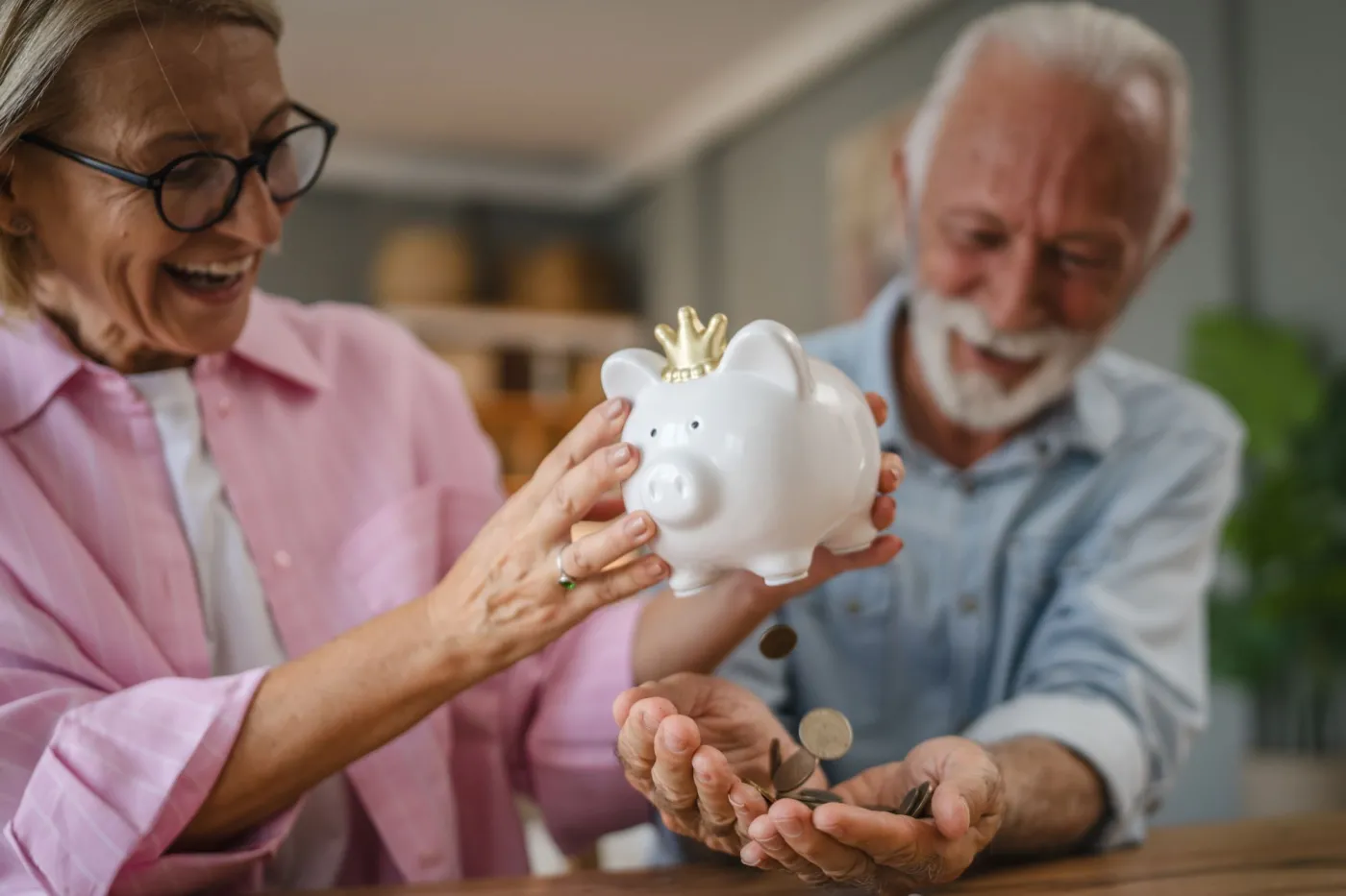 Więcej pieniędzy dla emerytów. ZUS przeliczył emerytury czerwcowe