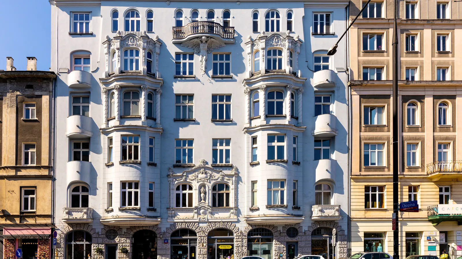 Rynek nieruchomości. Jak oszacować całkowity koszt zakupu i utrzymania mieszkania z rynku pierwotnego i wtórnego
