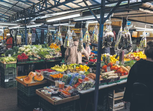 Koszty handlu wzrosną w 2026 roku o 50 złotych dziennie. W skali miesiąca to ogromne kwoty. Wszystkiemu jest winna inflacja