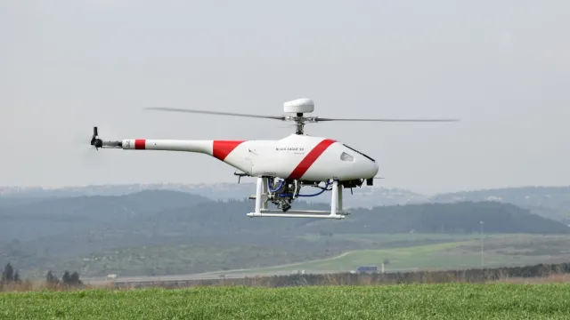 Black Eagle 50H. Oto pierwszy na świecie hybrydowy śmigłowiec-dron