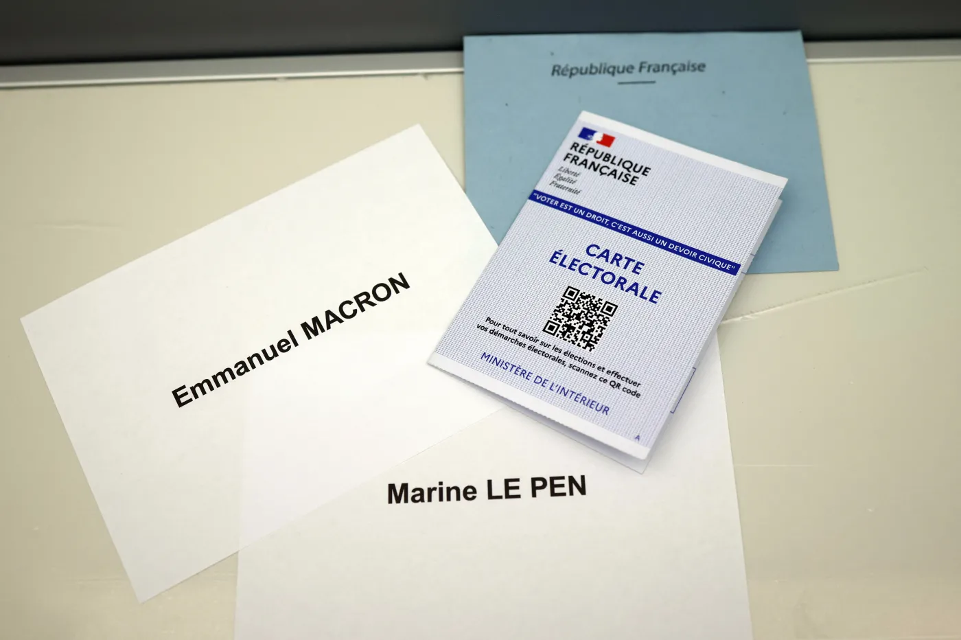 Wybory prezydenckie we Francji. Frekwencja do godz. 17 [DANE]