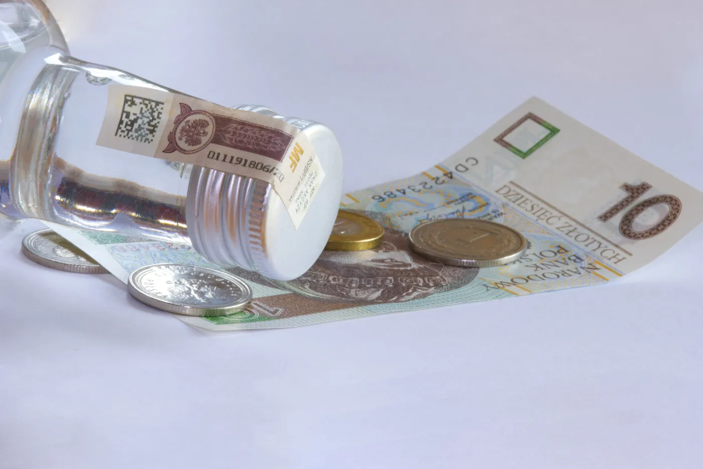 Przemysł alkoholowy dyktuje warunki w Polsce. Ekspert obnaża kulisy