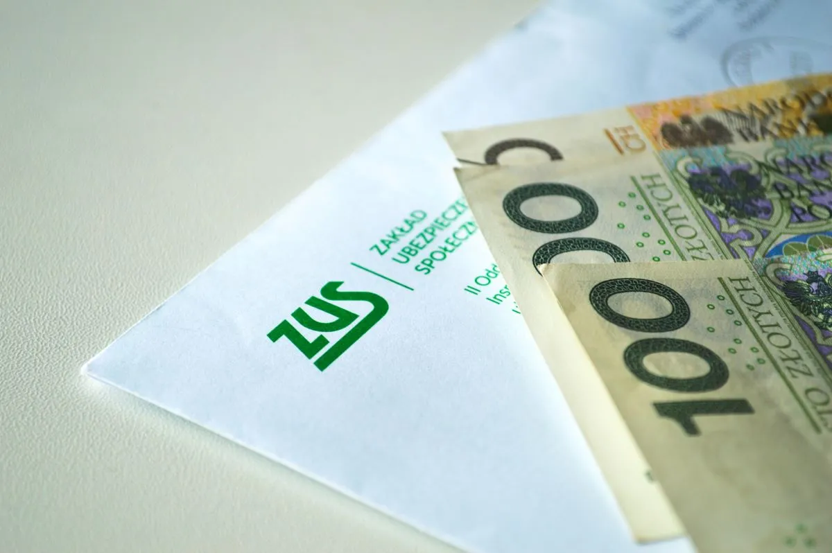 Zwaloryzowane emerytury już na kontach. Ponad 1 mln podwyższonych świadczeń