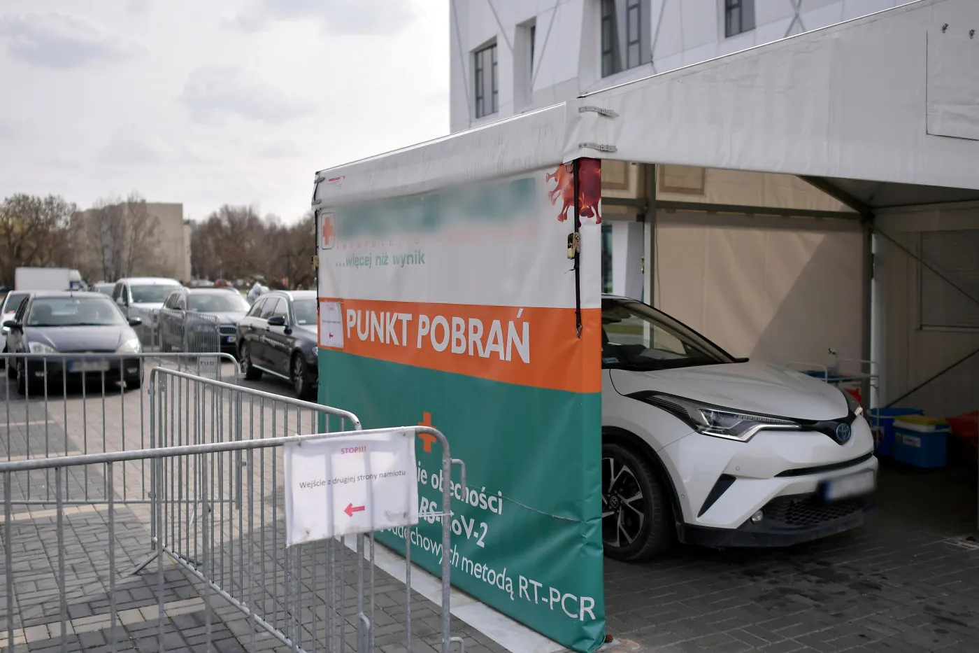 Dyrektor WIM o walce z koronawirusem: Z fazy obrony okrężnej przechodzimy do kontrataku