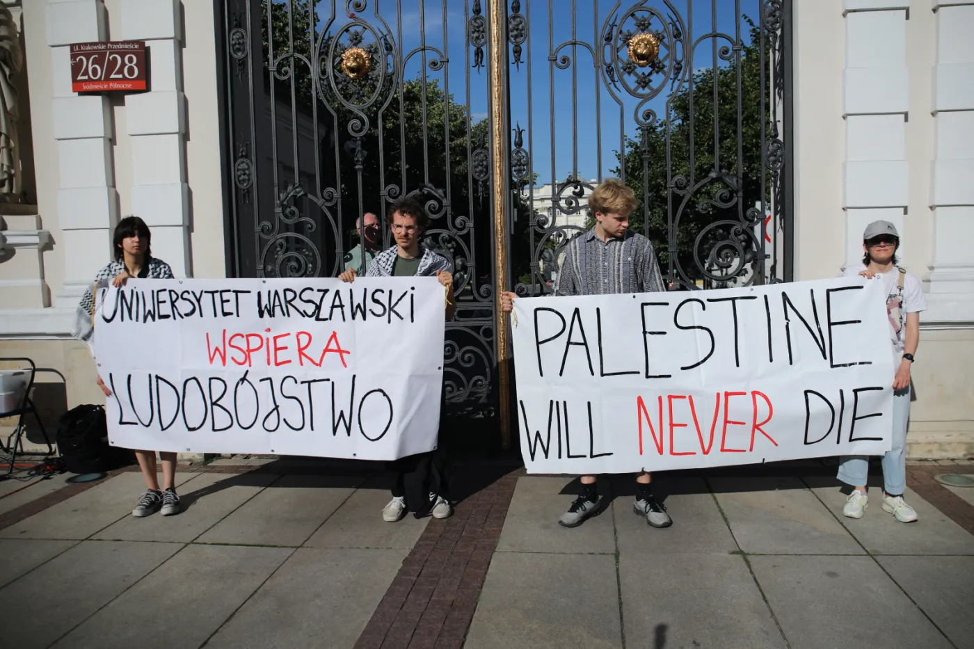 Protesty w obronie Palestyny. "Izrael okupuje - UW współpracuje"