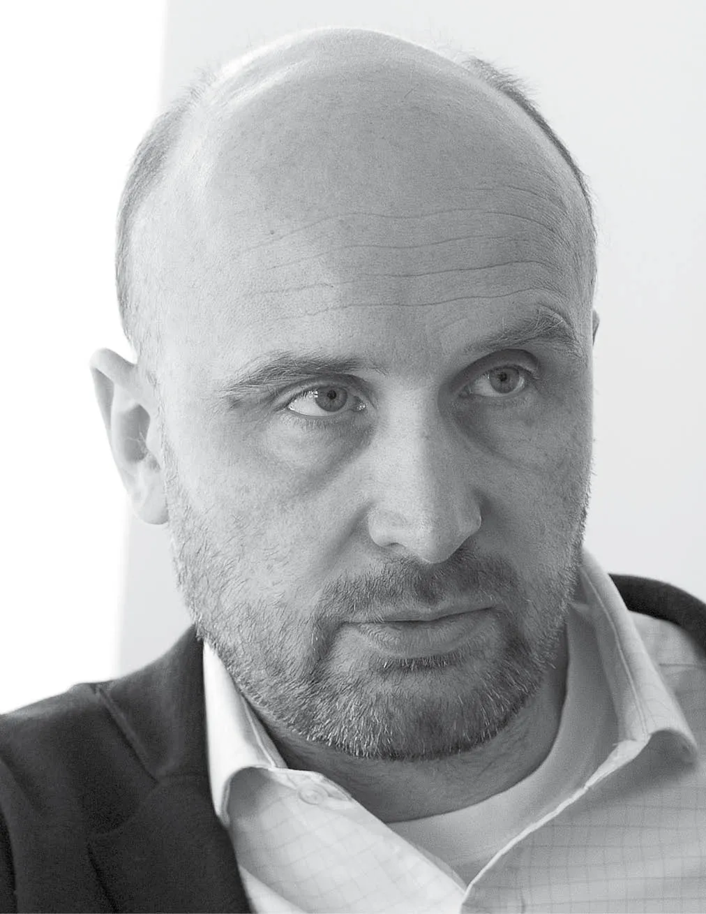 prezes Fundacji Promocji Pojazdów Elektrycznych, członek Rady Nadzorczej Transport &amp; Environment