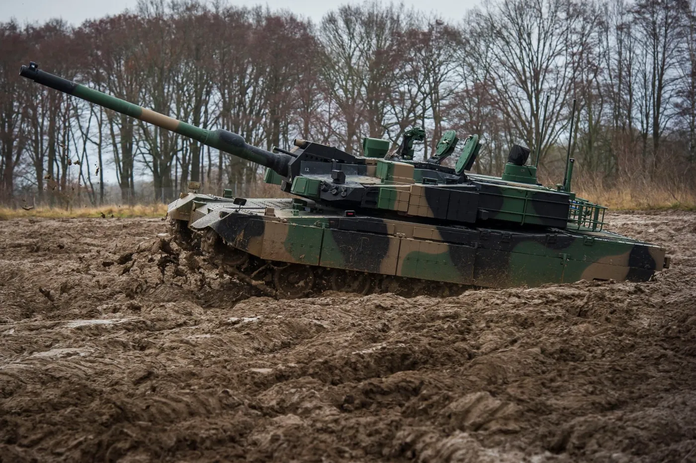 Czołgi K2 trafiają na wyposażenie jednostek z 16. Dywizji Zmechanizowanej.