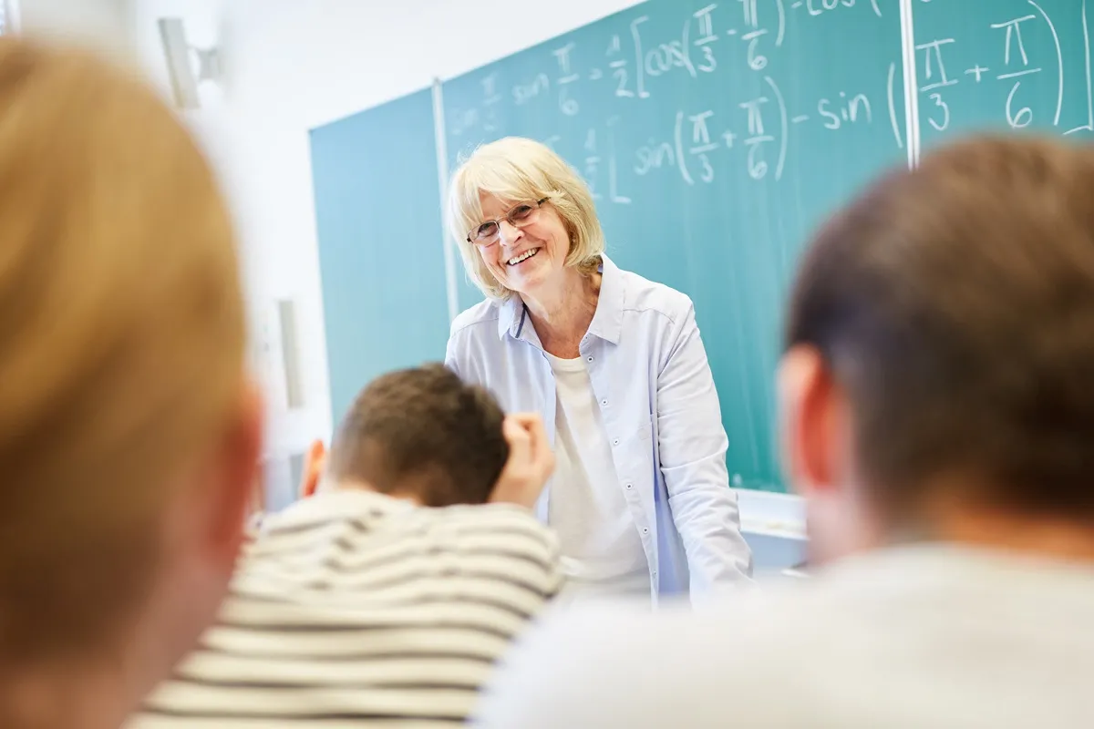 Nowe zasady oceniania nauczycieli od 28 listopada: mniej biurokracji, większa przejrzystość, więcej praw dla nauczycieli