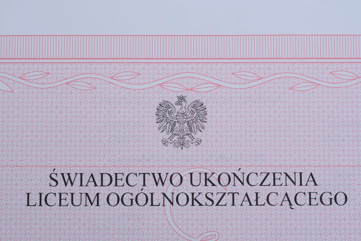 zakończenie roku szkolnego maturzystów kiedy matura ustna pisemna maj 2025