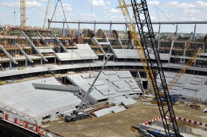 budowa_stadionu_narodowego_w_warszawie_17_czerwiec_2010_r_3_fot_ncsj_kosnik_221504.jpg