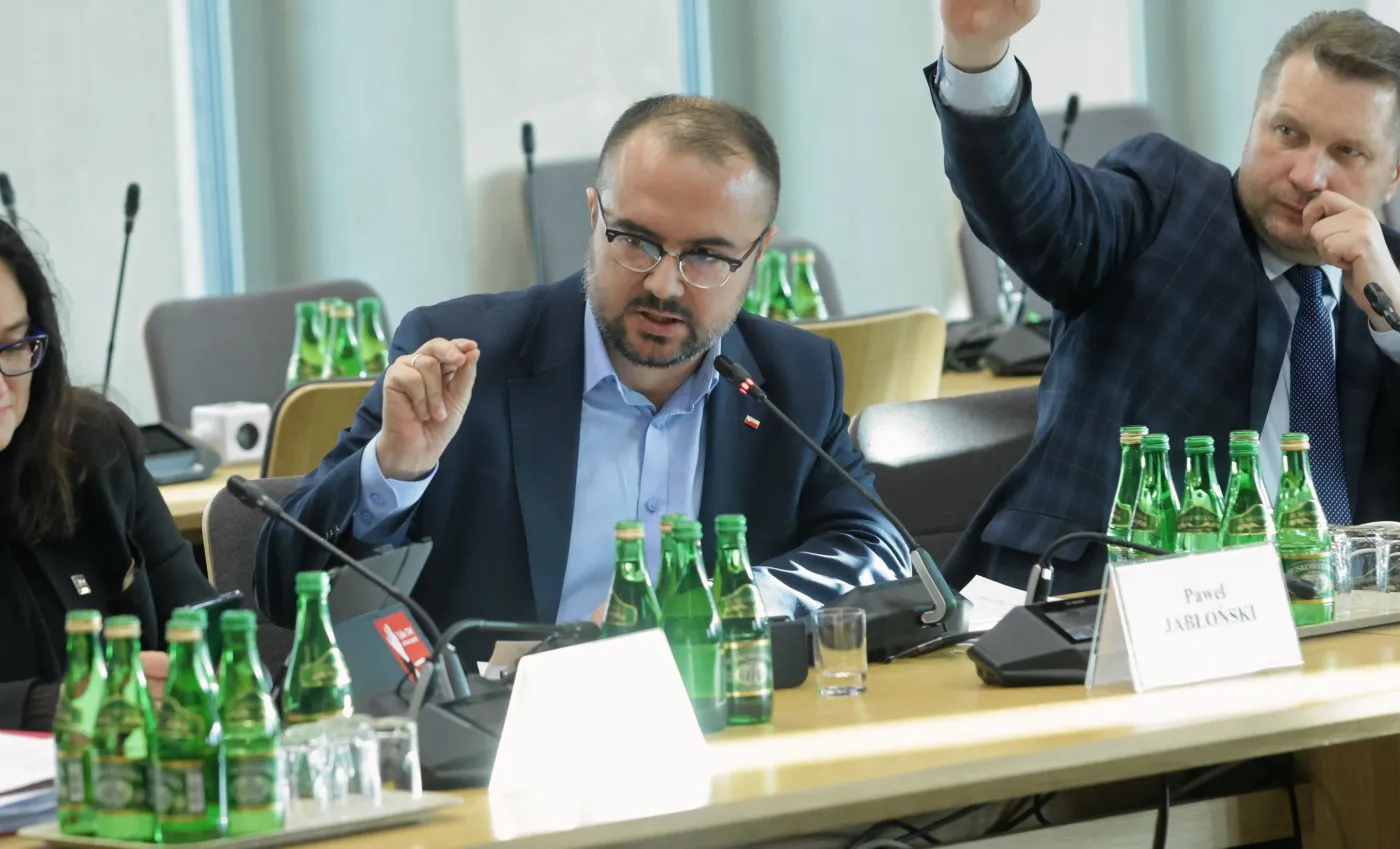 Paweł Jabłoński podczas posiedzenia komisji śledczej ds. wyborów kopertowych