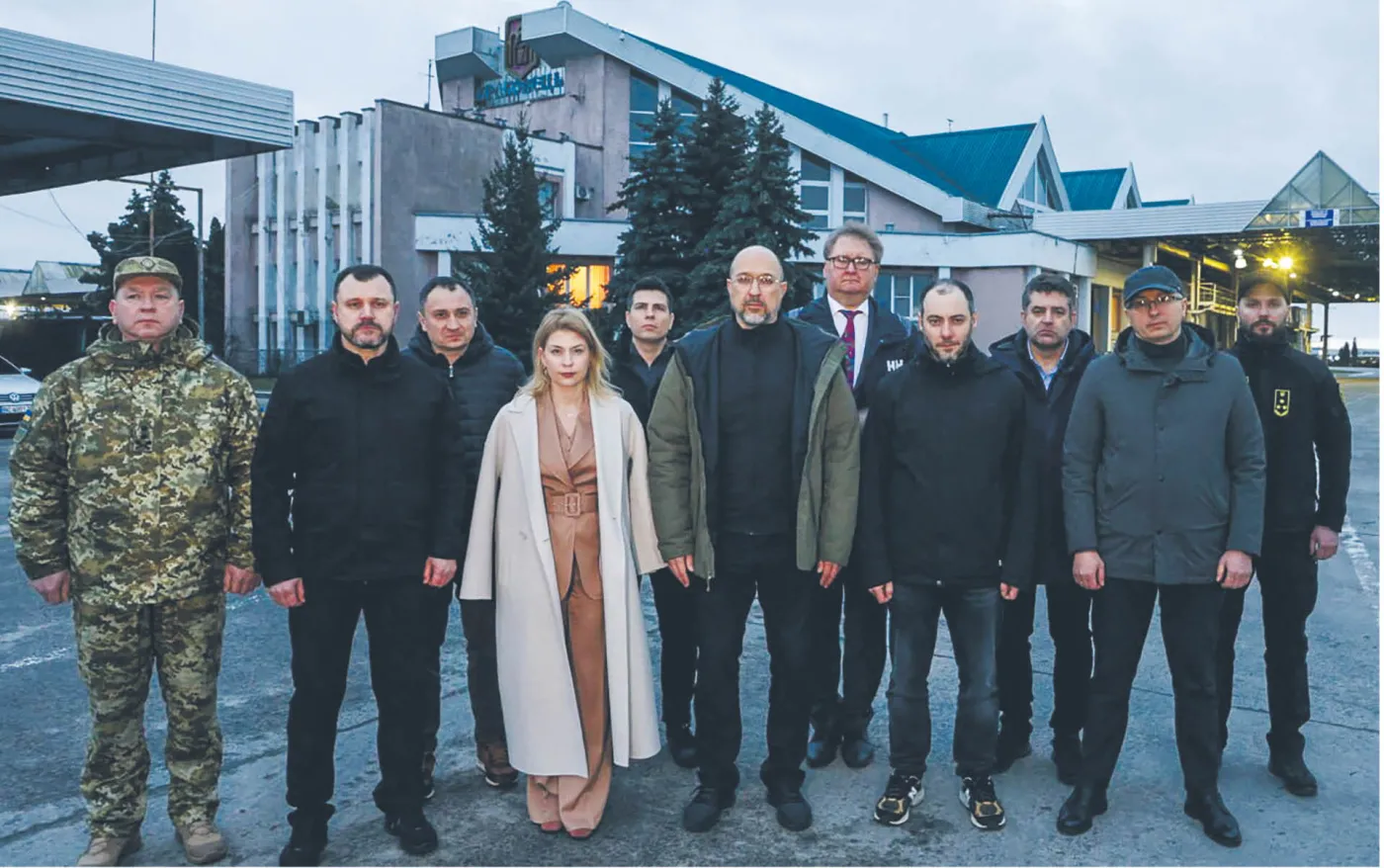 Ukraiński rząd na przejściu granicznym. W Polsce awantura wywołała irytację, w Ukrainie – szyderstwa