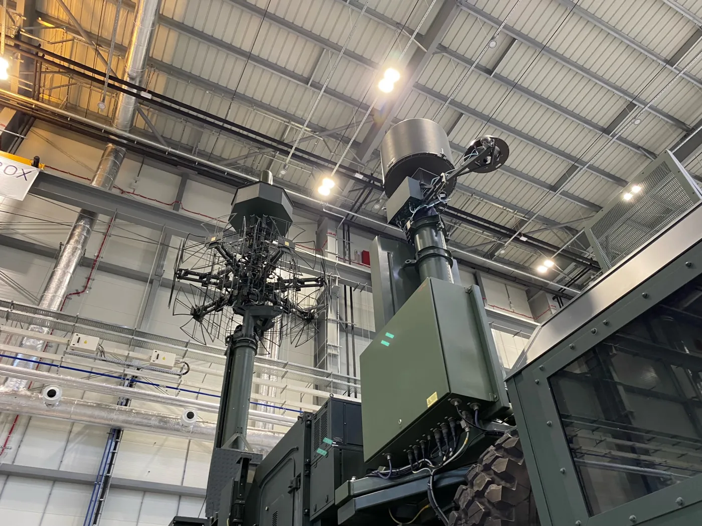 Stacja Pasywnej Lokalizacji - opracowywany przez PITRADWAR polski radar pasywny.