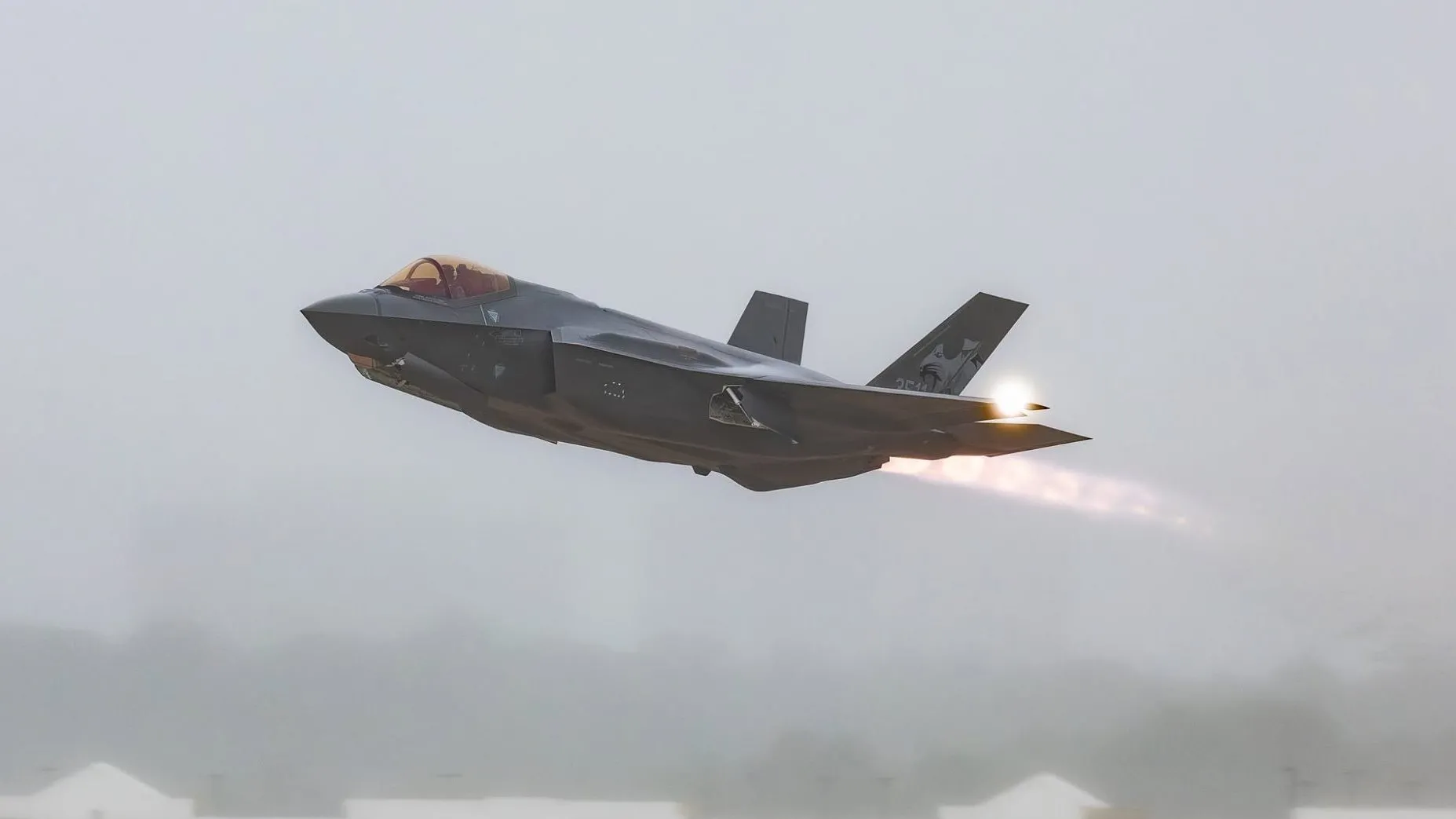 Policzyliśmy koszt lotu trzech F-35 nad Polską. Ta kwota zwa
