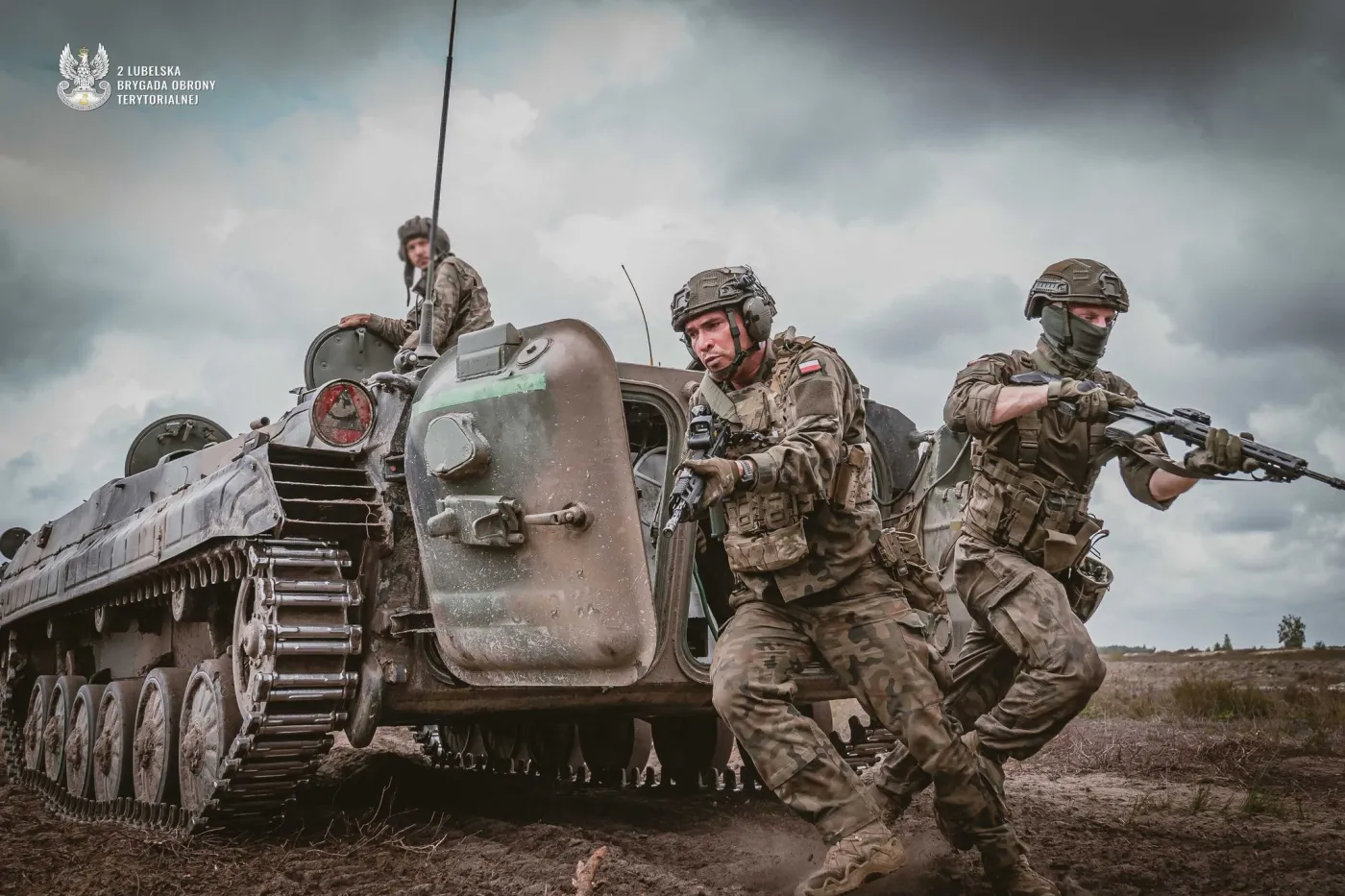 Wydatki na obronę miały wynieść 4 proc. PKB, a wyszło jak zawsze. Teraz słyszymy o kolejnych problemach