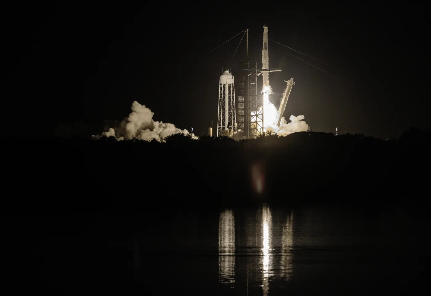 Historyczny moment. Kapsuła z Polakiem zadokowała na Międzynarodowej Stacji Kosmicznej