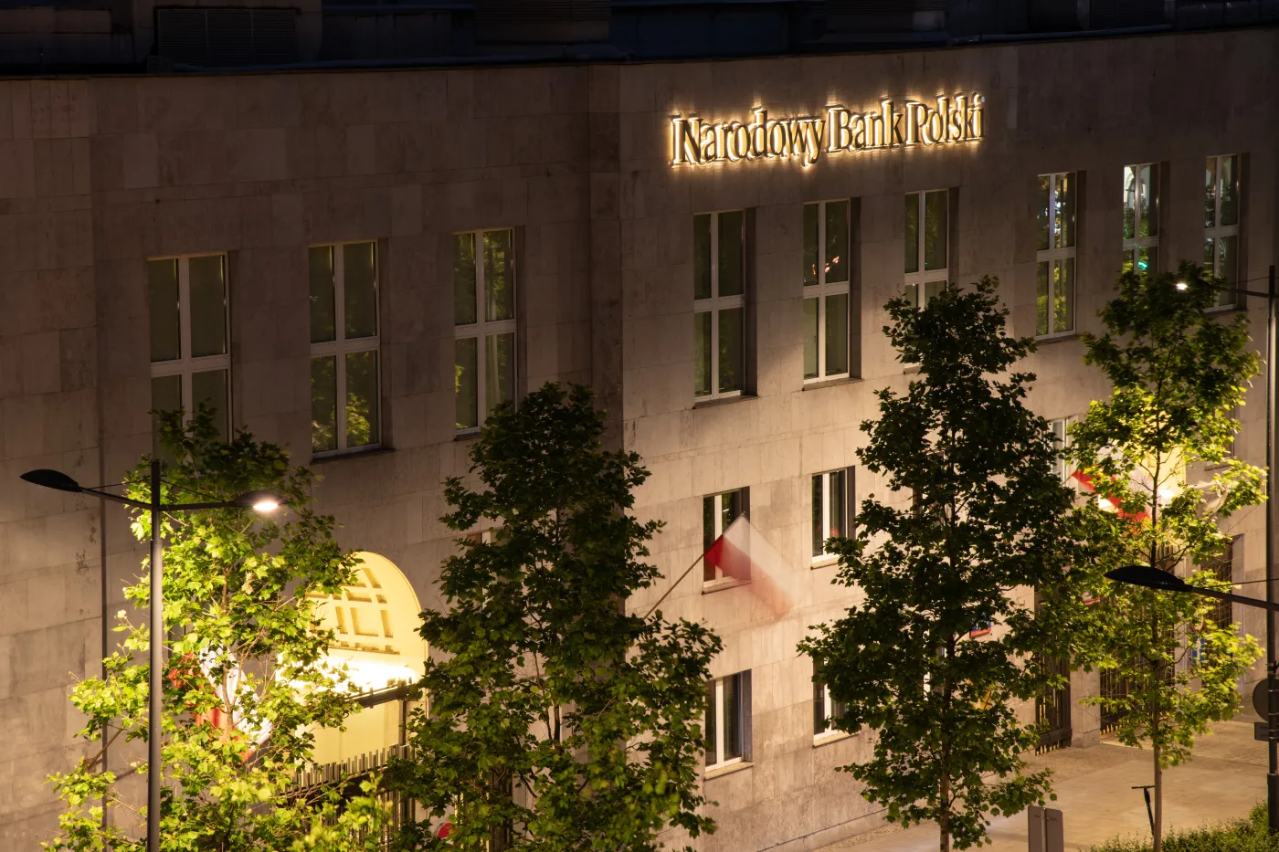 Kiedy obniżka stóp procentowych? Wojna na Bliskim Wschodzie wiele zmieniła