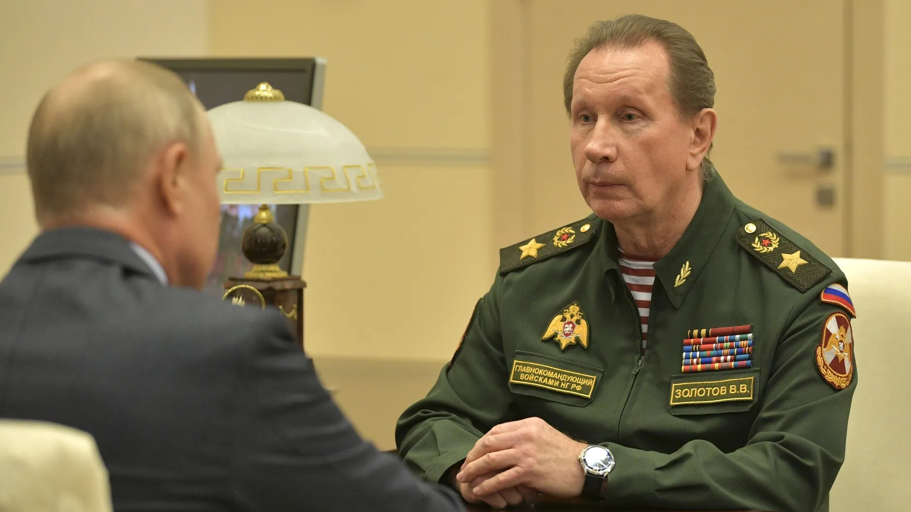 "Jak nie ma okazji, to nie ma problemu". Siłownicy lobbują u Putina w sprawie wyborów