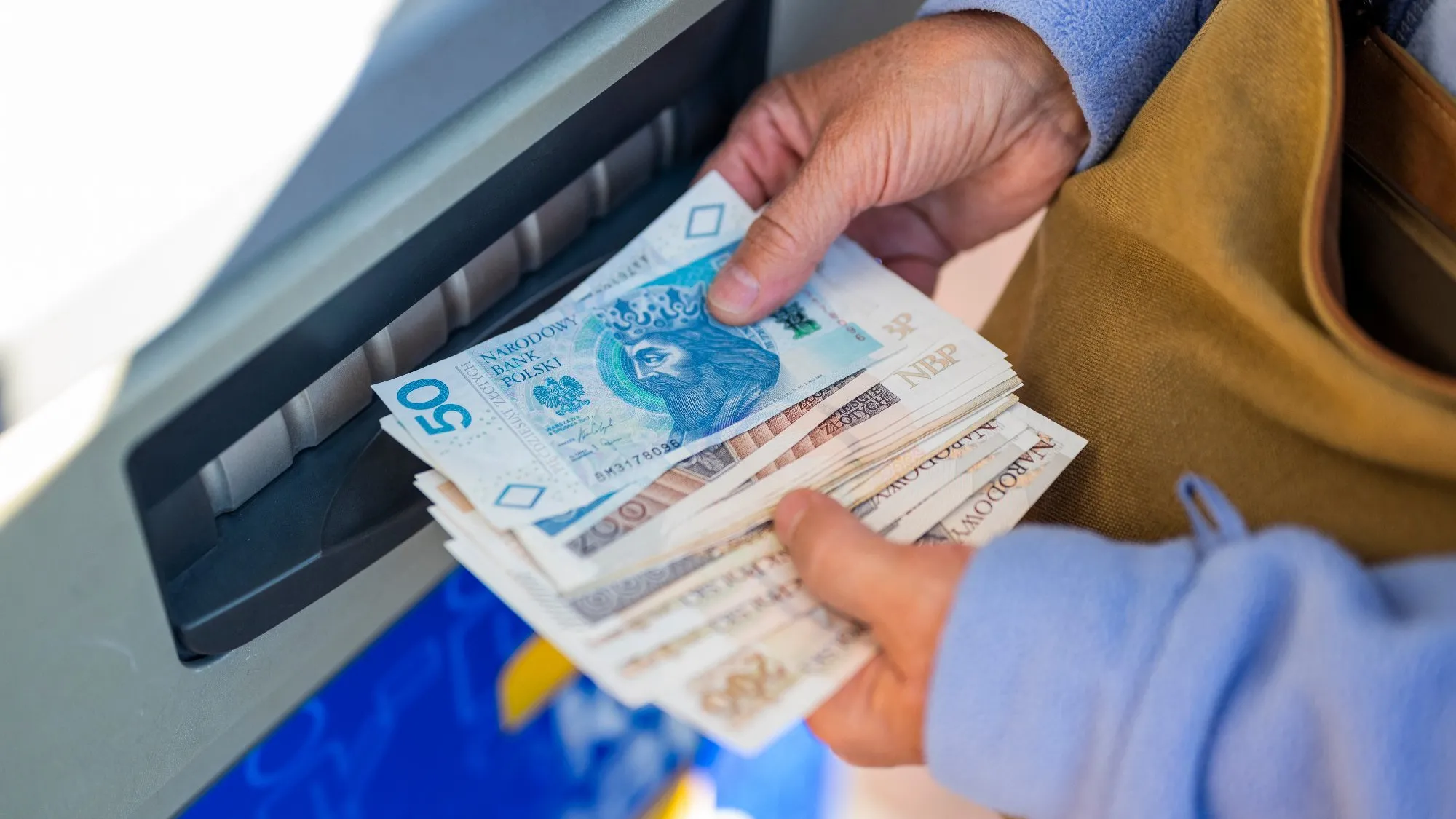 Co się stanie z pieniędzmi w bankach, gdy wybuchnie wojna? Eksperci nie mają złudzeń
