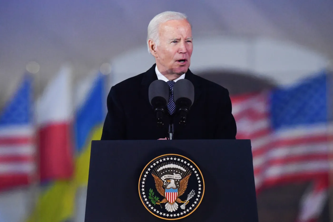 Biden w Warszawie: Będziemy bronić suwerenności narodów i demokracji. Putin się mylił