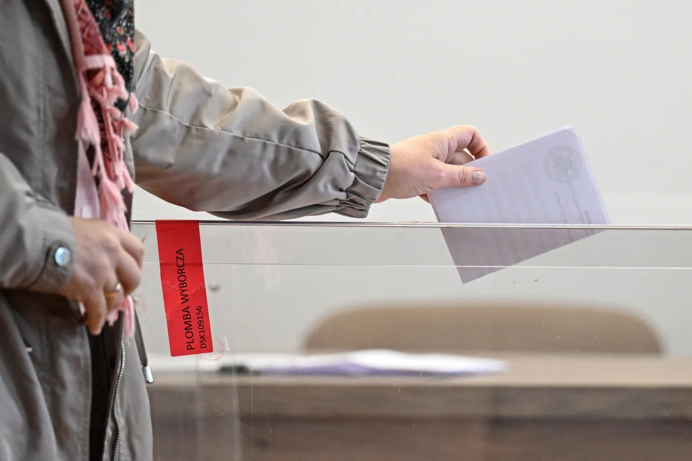 Zmiana miejsca głosowania - druga tura wyborów prezydenckich 2025. Jak zmienić miejsce głosowania online lub w urzędzie? Do kiedy można zmienić miejsce głosowania?