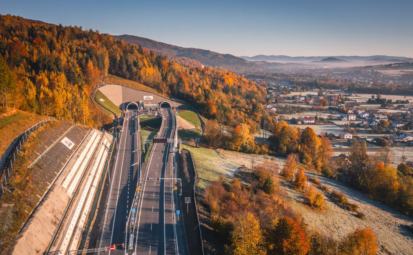 Miliardy na budowę dróg w mniejszych miastach. Minister Klimczak zapowiada zmiany