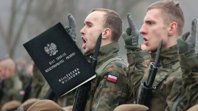 Masz to w książeczce wojskowej? Nie unikniesz powołania do wojska w razie wojny