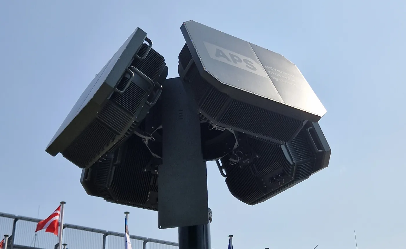 Opracowane przez APS radary pozwalają na wykrywanie dronów z odległości wielu kilometrów.