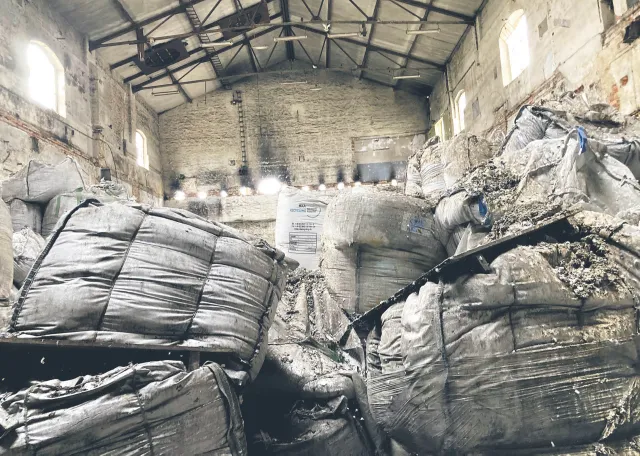 Śmieci na peryferiach. Czy mamy szansę pozbyć się niechcianych odpadów?