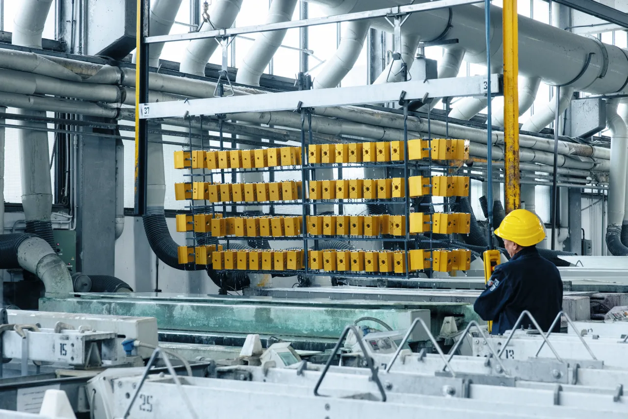 Data-Driven Maintenance w praktyce. Rola moneo Industrial AI Assistant w optymalizacji OEE