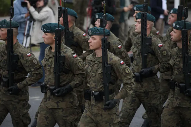Wojsko szuka specjalistów. Te osoby dostaną pracę od zaraz. Na liście armii ponad 20 zawodów