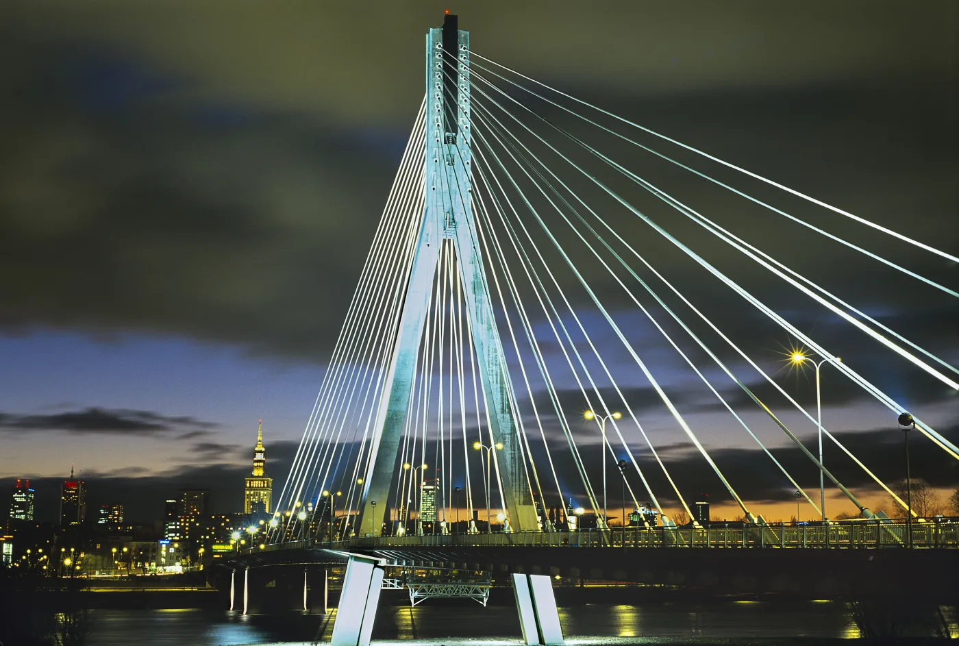 Warszawscy radni zgodzili się na sprzedaż akcji SPEC