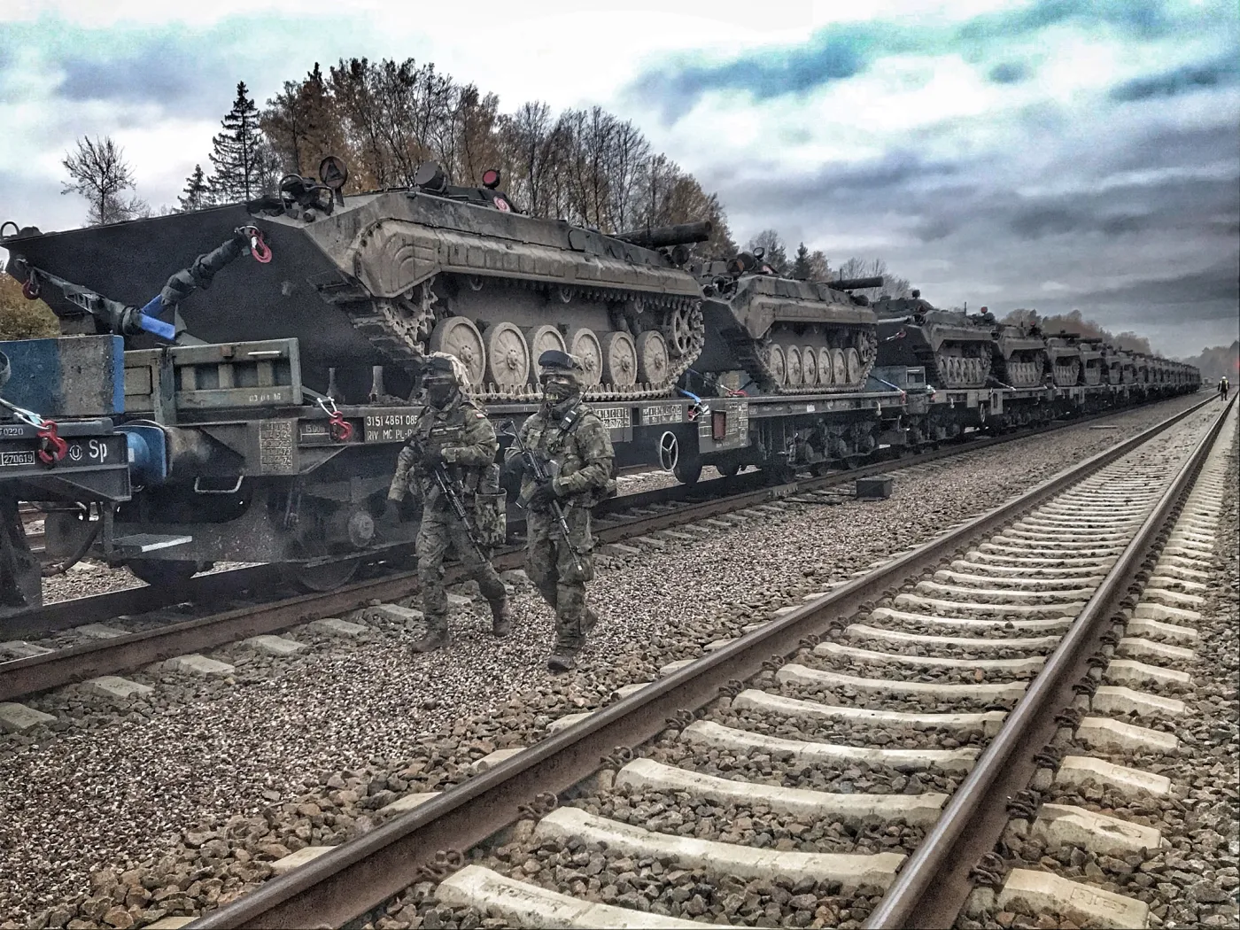 Transport polskich BWP-1 z 21. Brygady Strzelców Podhalańskich na szkolenie Brilliant Jump 20.