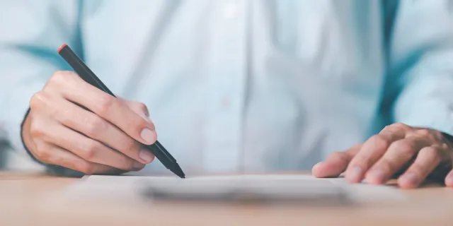 ZUS zatrzymuje zasiłek chorobowy i każe zwracać już wypłacony. Wszystko przez banalny błąd lekarza lub pacjenta, jaki?