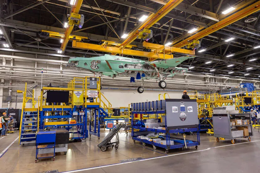 Pierwszy polski samolot F-35 o numerze AZ-01 na linii produkcyjnej w Fort Worth w stanie Teksas