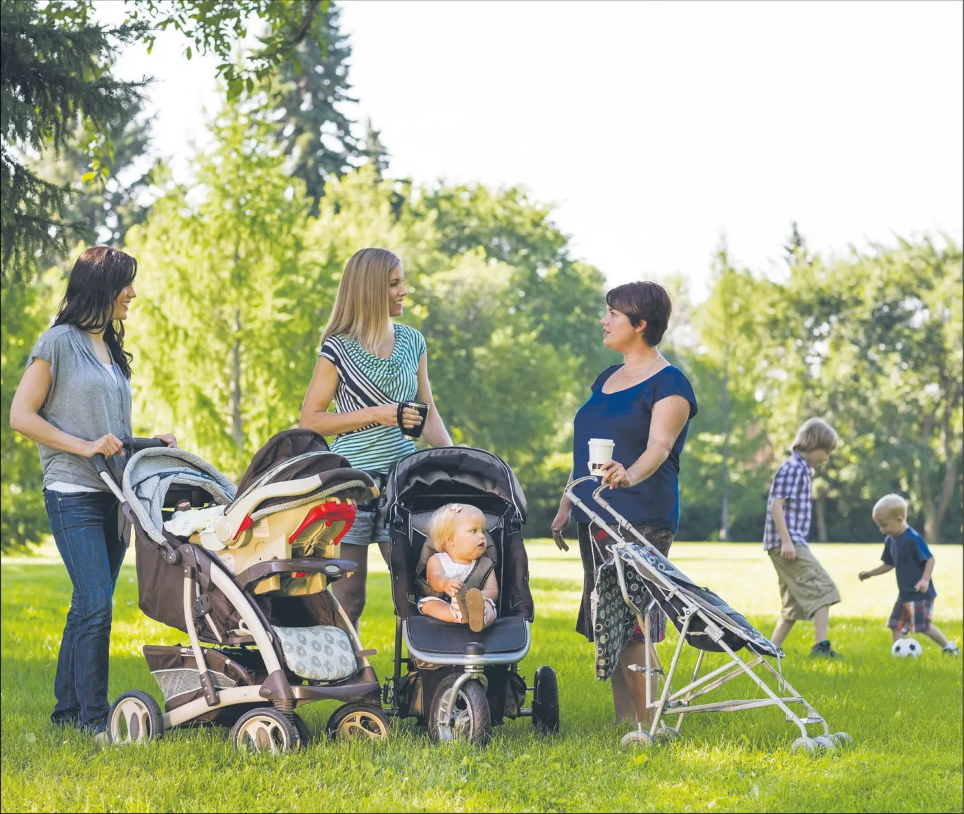 Polacy biją rekordy w depopulacji. Dzietność nadal nurkuje