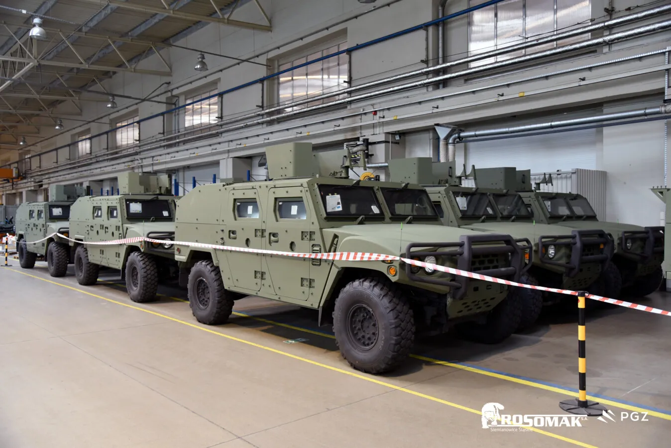 Lekkie pojazdy rozpoznawcze Kia Motors KLTV Raycolt 4×4 Legwan. 2 sierpnia 2024 do zakładów Rosomak S.A. dotarło kolejne 14 pojazdów.