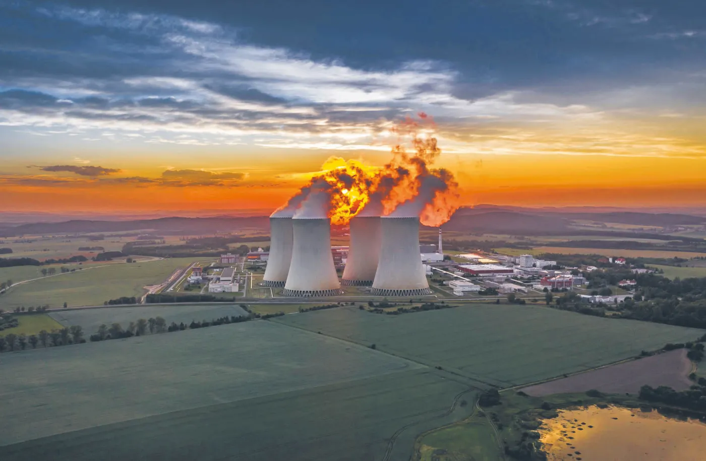 Zburzą elektrownię z czasów Gierka. W jej miejsce ma powstać druga atomówka
