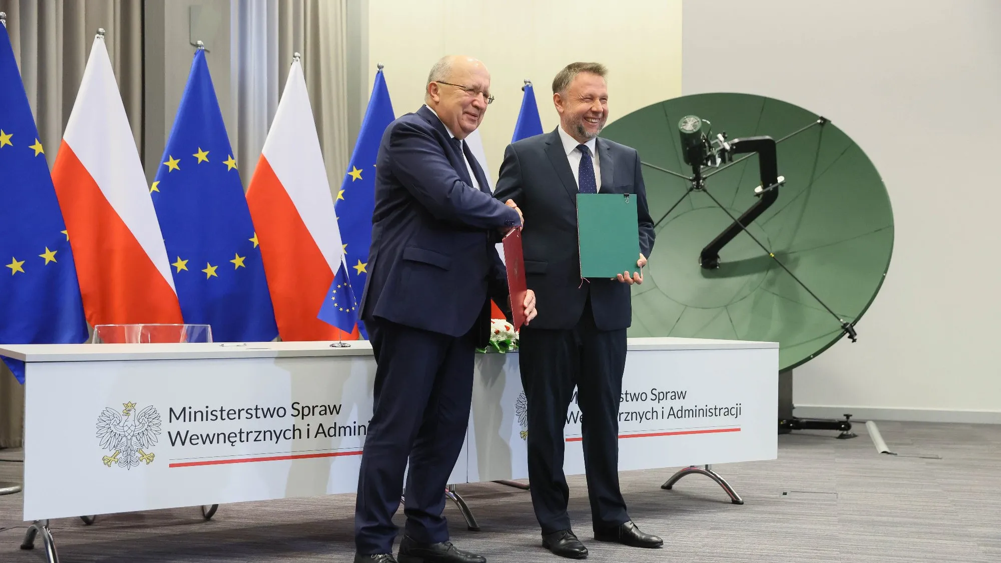 Poland joins the IRIS2 programme. This is simply a European program for the construction of a satellite communication system