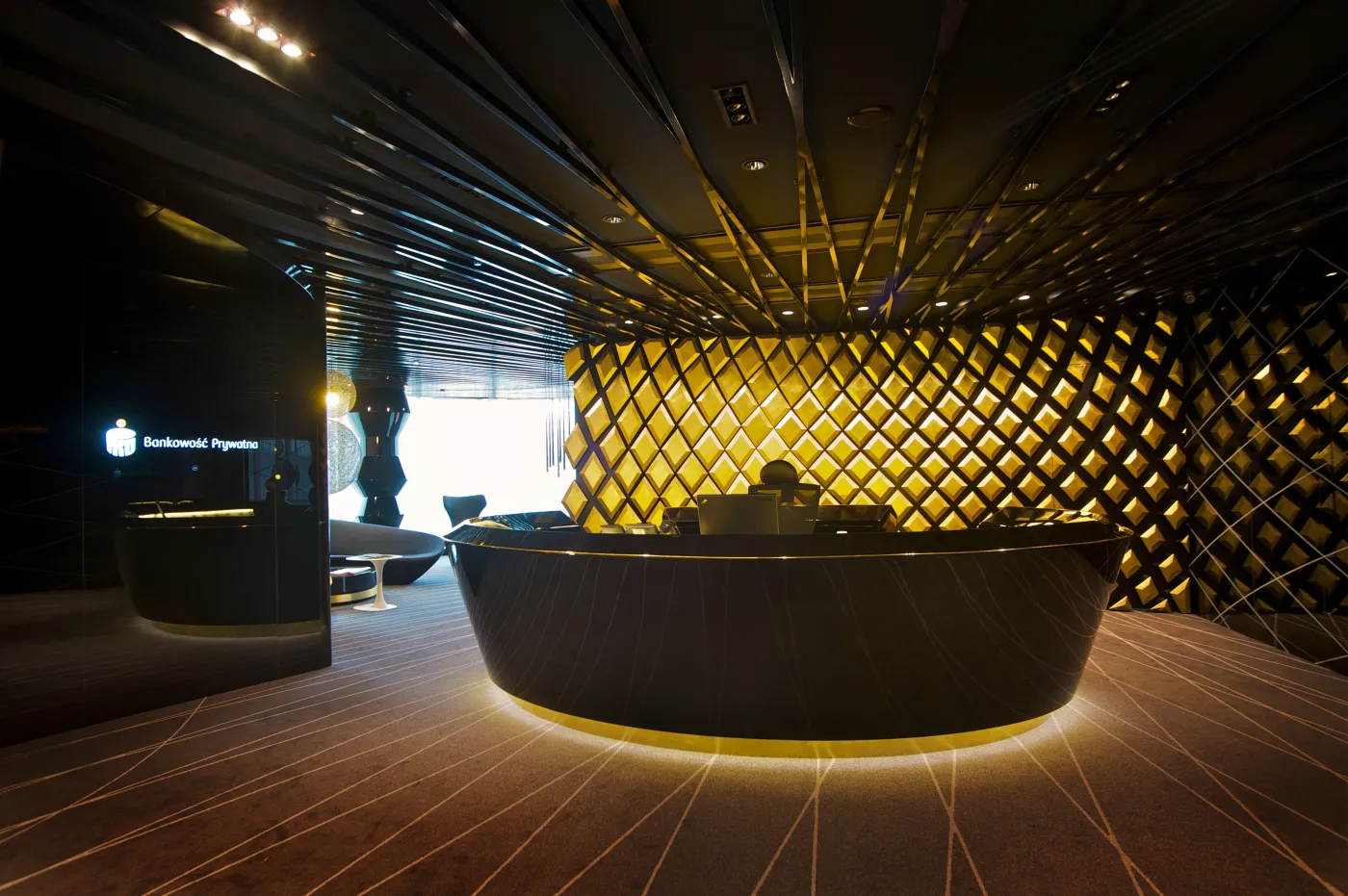 684966-pko-bp-pb-10-centrum-bankowosci-prywatnej-pko-banku-polskiego-projekt-wnetrz-robert-majkut-design.jpg