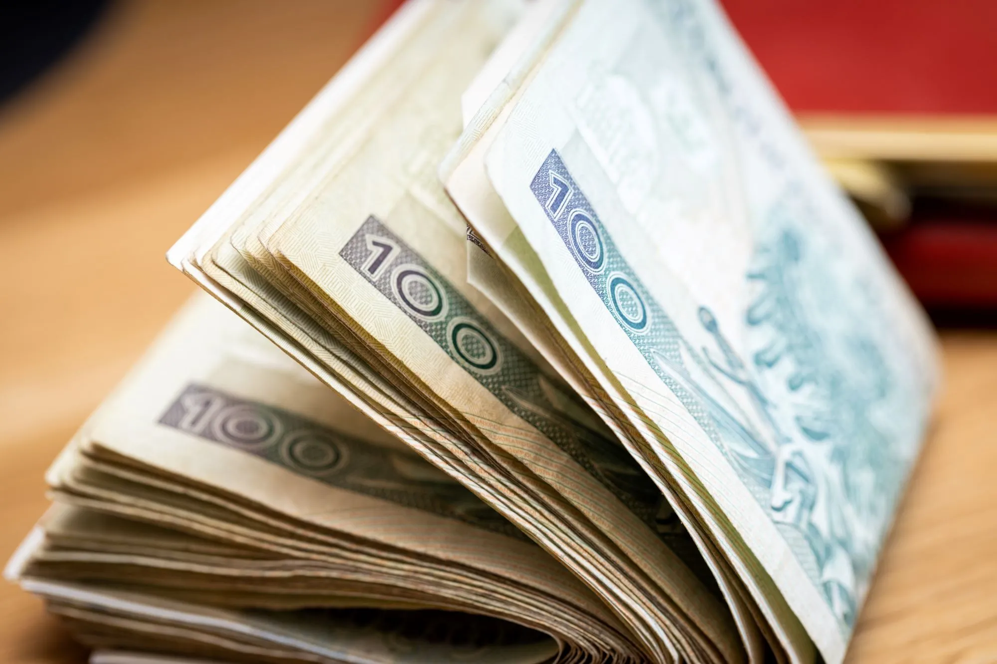 Emerytura w wieku 40 lat jest możliwa. Zobacz, kto dostaje tysiące złotych co miesiąc