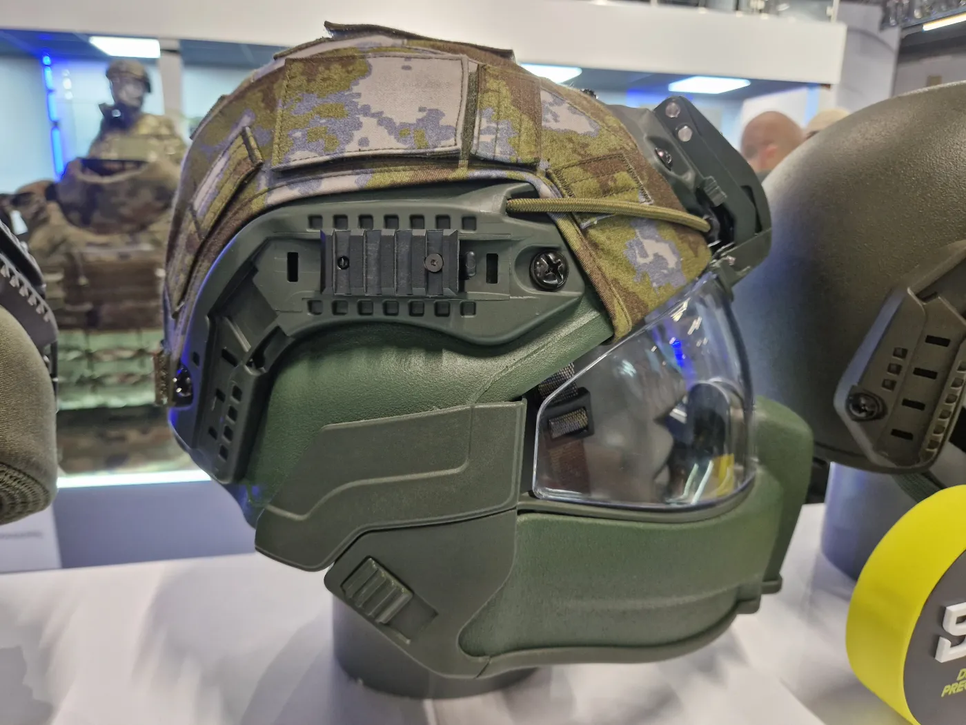 Opracowany w ramach projektu Tytan hełm HBT-02. W 2025 roku powinniśmy oczekiwać pierwszej umowy na hełmy nowej generacji dla Wojska Polskiego.