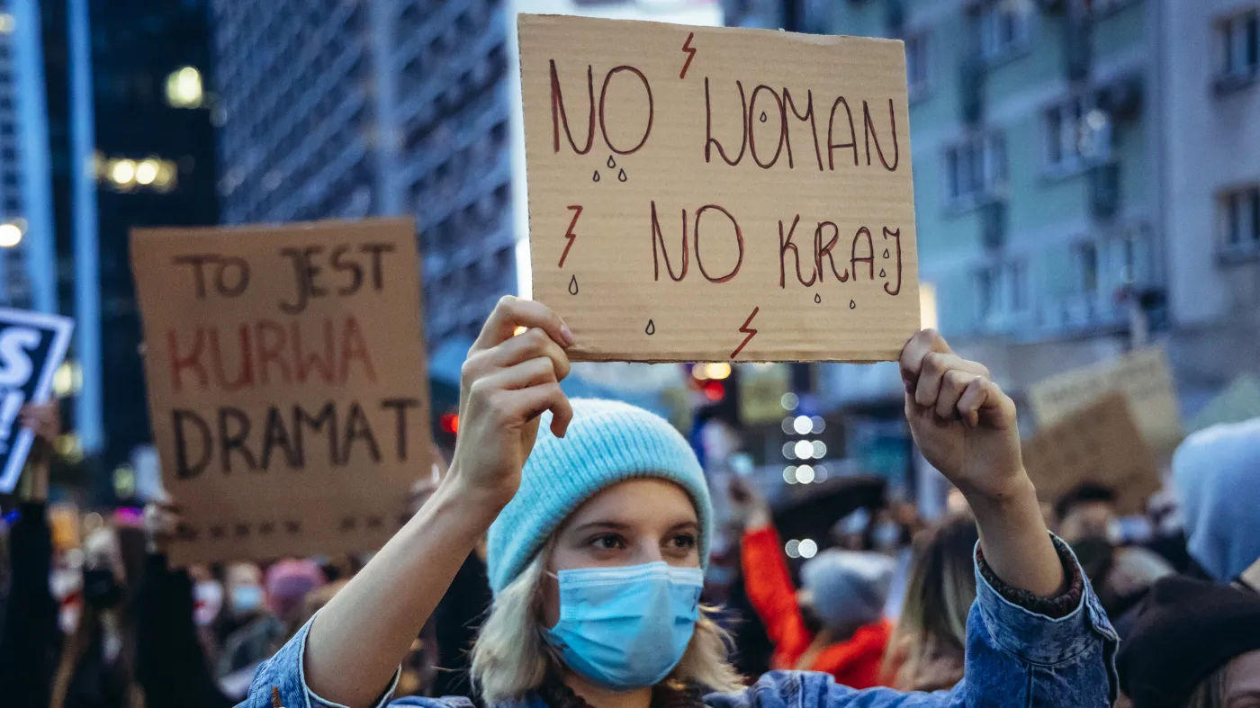 Boom na turystykę aborcyjną. Wyrok TK utrudnił przerywanie ciąży, ale nie wyeliminował