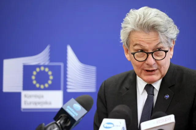 Premier rozmawiał z unijnym komisarzem ds. rynku wewnętrznego Thierrym Bretonem