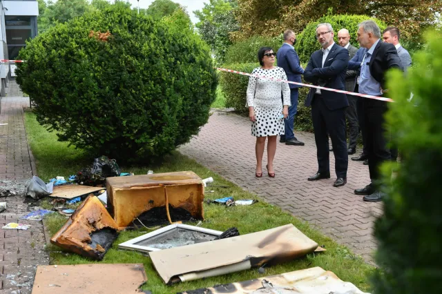 Niedzielski o podpaleniu punktu szczepień w Zamościu: Doszło do aktu terroru