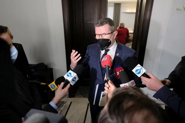 Bosacki: W najbliższych dniach senacka komisja powinna wysłuchać lidera Agrounii