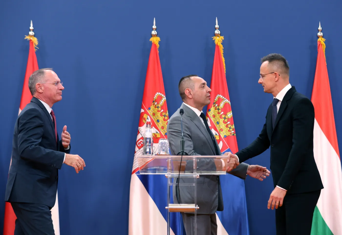 "Serbia nie chce być parkingiem dla migrantów”. Austria i Węgry obiecują pomoc