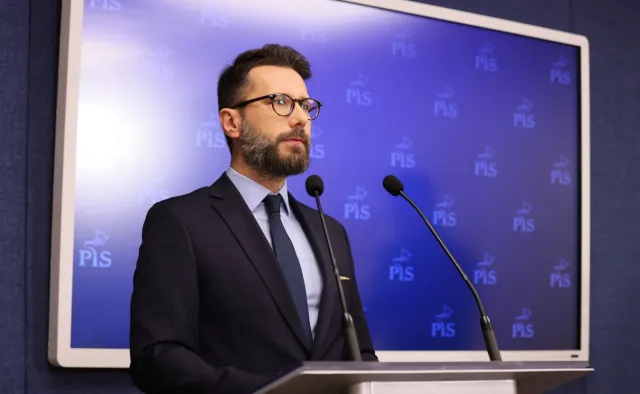 Fogiel o eksplozji w Przewodowie: Mamy do czynienia z sytuacją kryzysową, która wymaga bardzo dużej dozy ostrożności