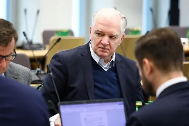 Jarosław Gowin przed komisją śledczą ds. wyborów kopertowych. O co będzie pytany?
