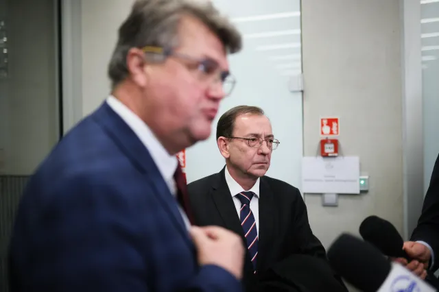 Sprawa Kamińskiego i Wąsika. "Trzeba tych, których miejsce jest w więzieniu, wsadzić do więzienia"